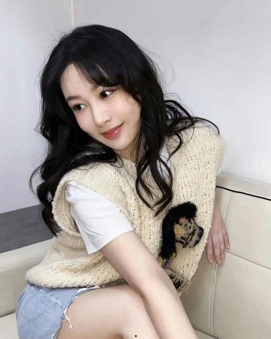 吃瓜系统女主娱乐圈,吃瓜女主的逆袭之路