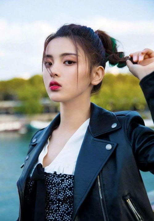 娱乐圈各种吃瓜小说推荐,揭秘那些隐藏在吃瓜小说背后的明星秘闻