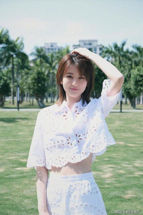 娱乐吃瓜酱衣服1度,揭秘明星衣橱，一窥时尚潮流1度魅力