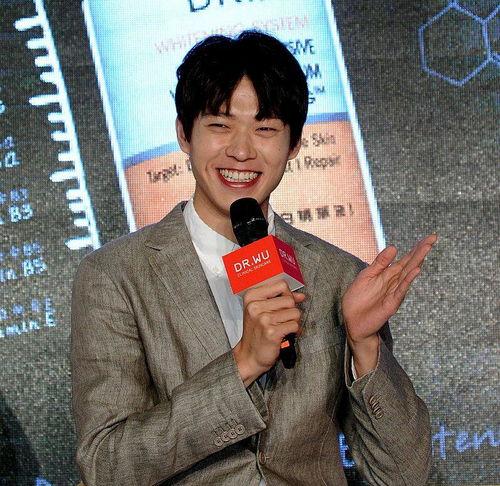 娱乐圈吃瓜第一线主播,揭秘吃瓜主播背后的真相